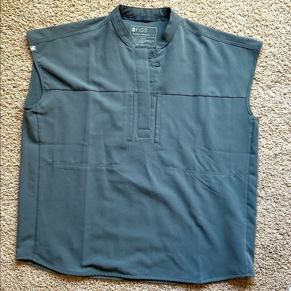 FIGS Women’s Scrub set. Color: Bonsai. - Picture 3 of 5